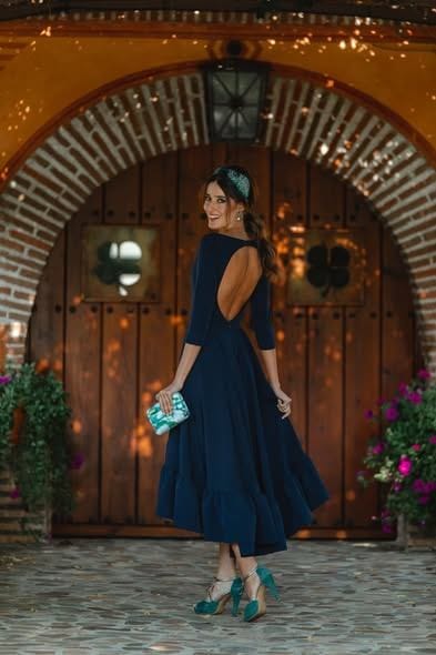 Robe Miphai Paris bleu marine M/38 · Miphai · taille M · Robe · à louer