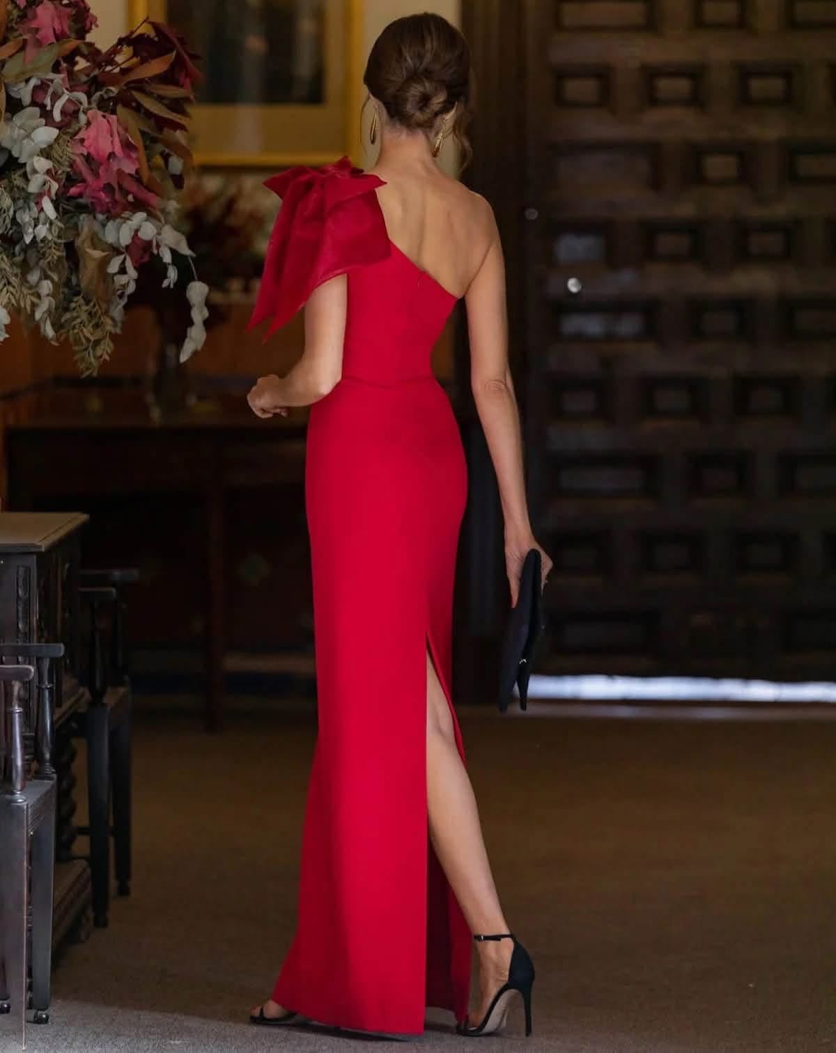Robe longue asymétrique · Miphai · taille XS · Robe · à louer - photo 3